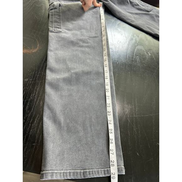 Junior-size 7 project Indigo Gray wash- cargo pocket jeans preowned some stretch - Picture 4 of 5